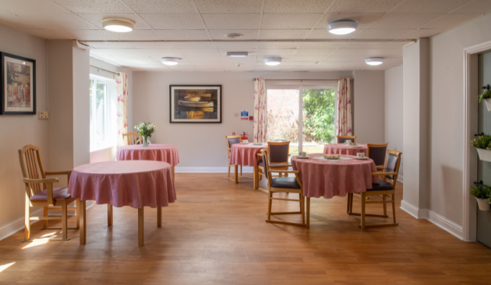 Dining & Home-Cooked Meals at Mulberry Manor care home Swinton
